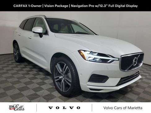 Used 2018 Volvo XC60 T5 Momentum w/ Vision Package image 1