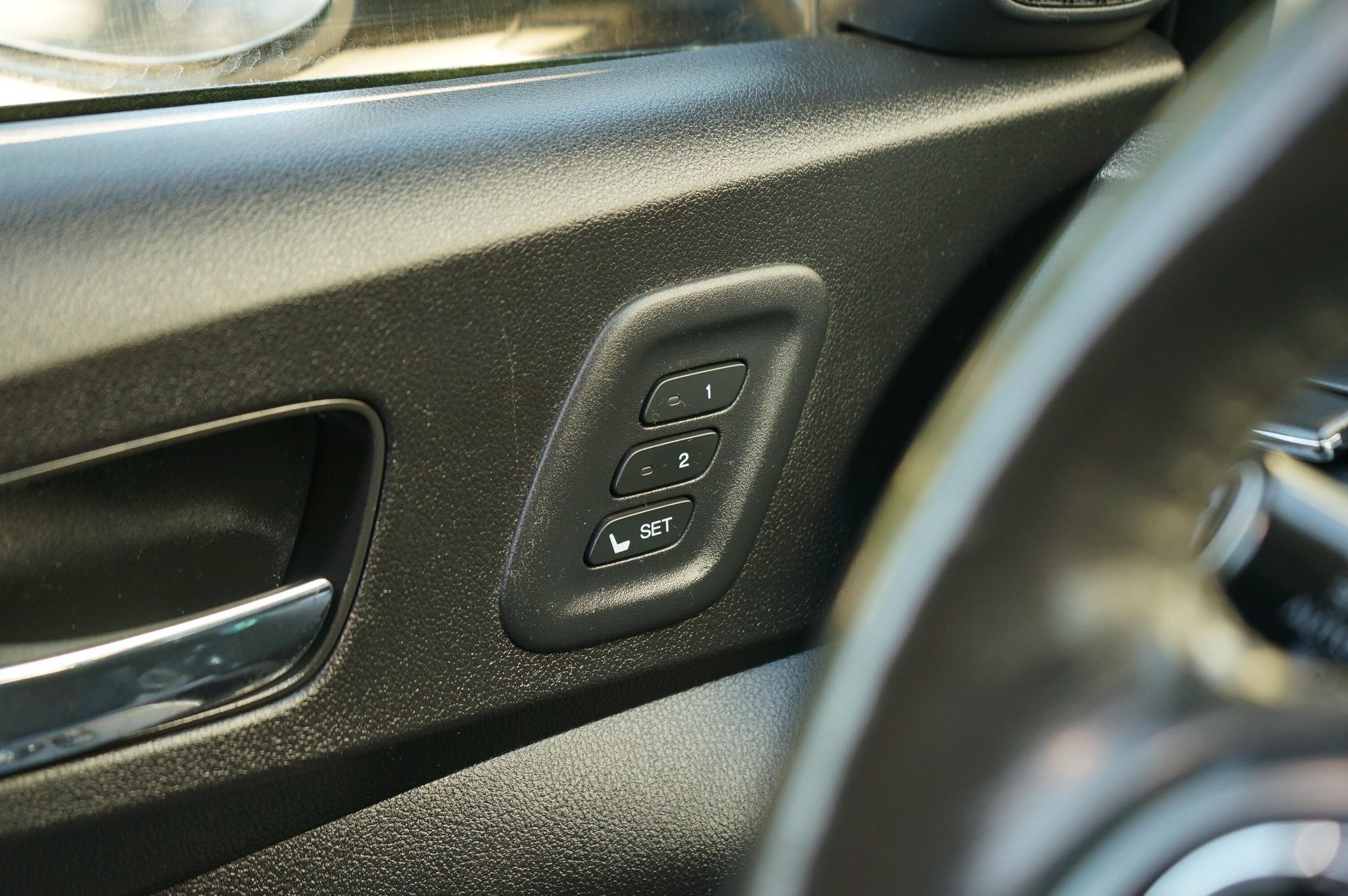 Used 2016 Honda CR-V Touring image 10