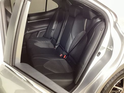 Used 2024 Toyota Camry SE FWD image 30