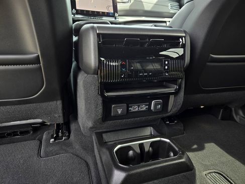 New 2026 Jeep Grand Wagoneer Limited AWD/4WD image 28