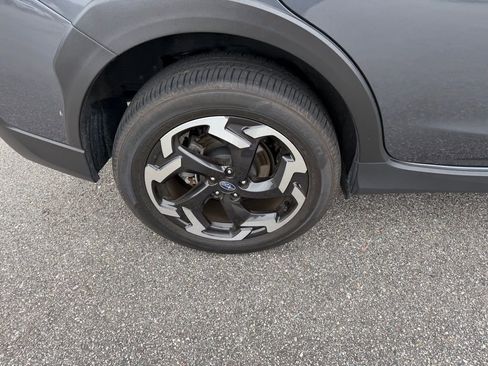 Used 2023 Subaru Crosstrek 2.5i Limited w/ Moonroof Package image 5