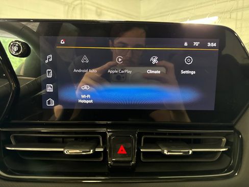 New 2026 Chevrolet TrailBlazer RS w/ Convenience Package AWD/4WD image 13