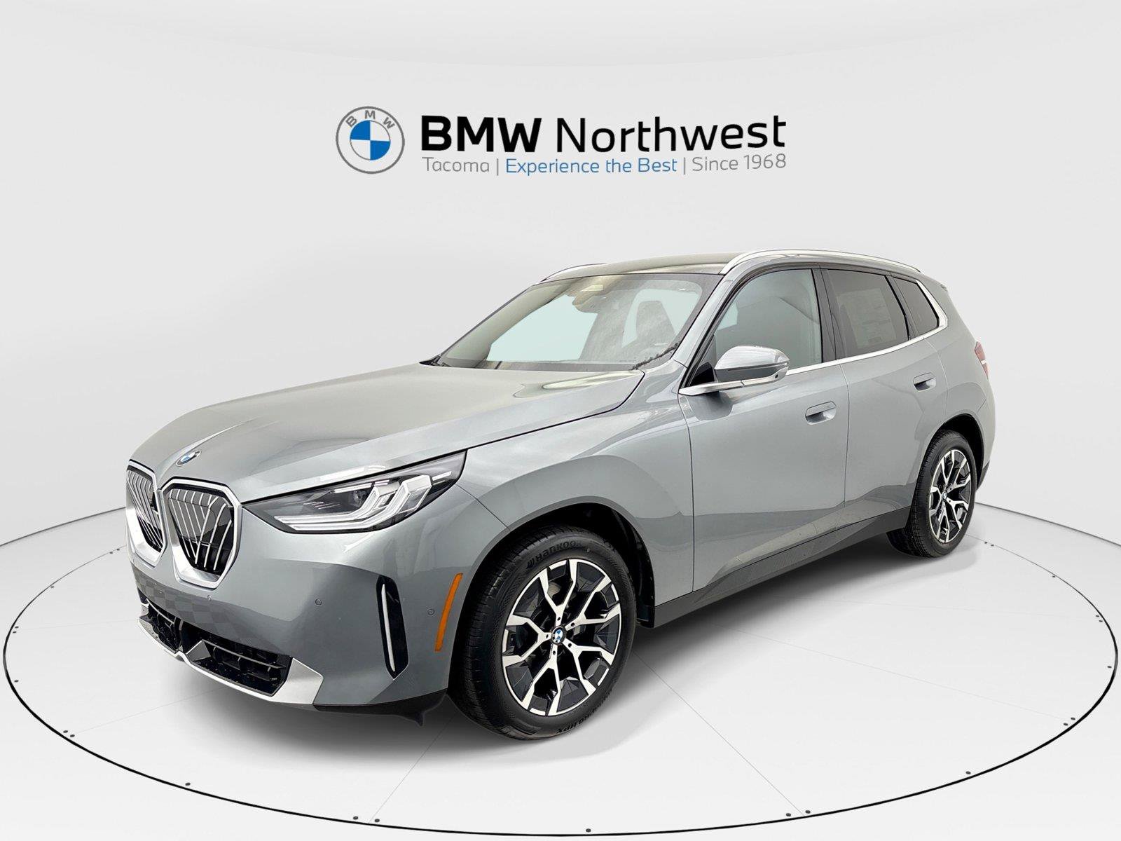 New 2026 BMW X3 xDrive30i w/ Premium Package AWD/4WD image 1
