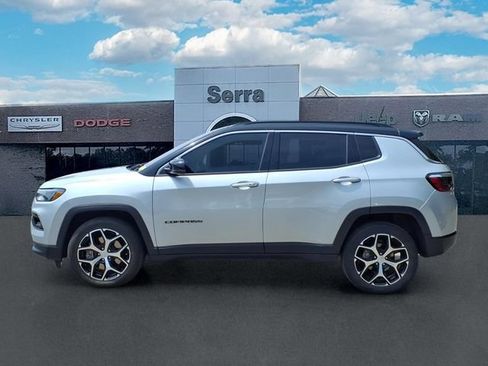 Used 2024 Jeep Compass Limited AWD/4WD image 4
