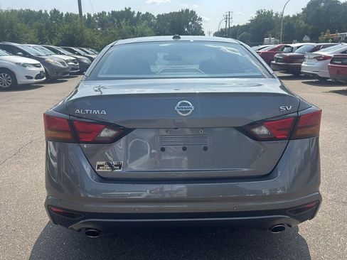 Used 2019 Nissan Altima 2.5 SV FWD image 6