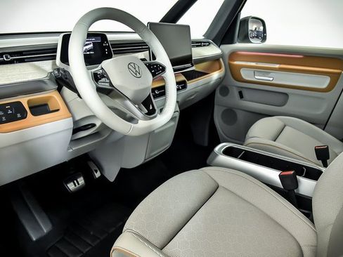 New 2025 Volkswagen ID. Buzz 1st Edition image 6