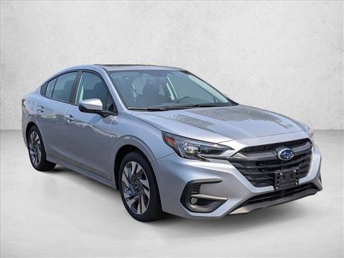 Used 2025 Subaru Legacy Limited AWD/4WD image 6