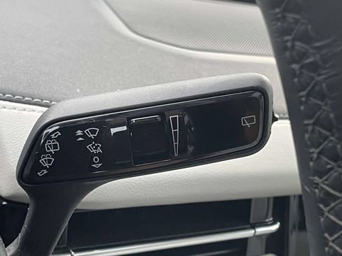 Used 2025 Lincoln Navigator Reserve AWD/4WD image 14