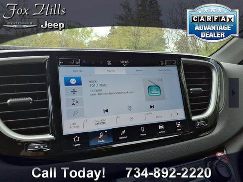 Certified 2026 Chrysler Pacifica Select FWD image 21