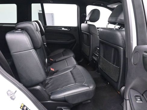 Used 2019 Mercedes-Benz GLS 450 4MATIC w/ Premium 1 Package image 18