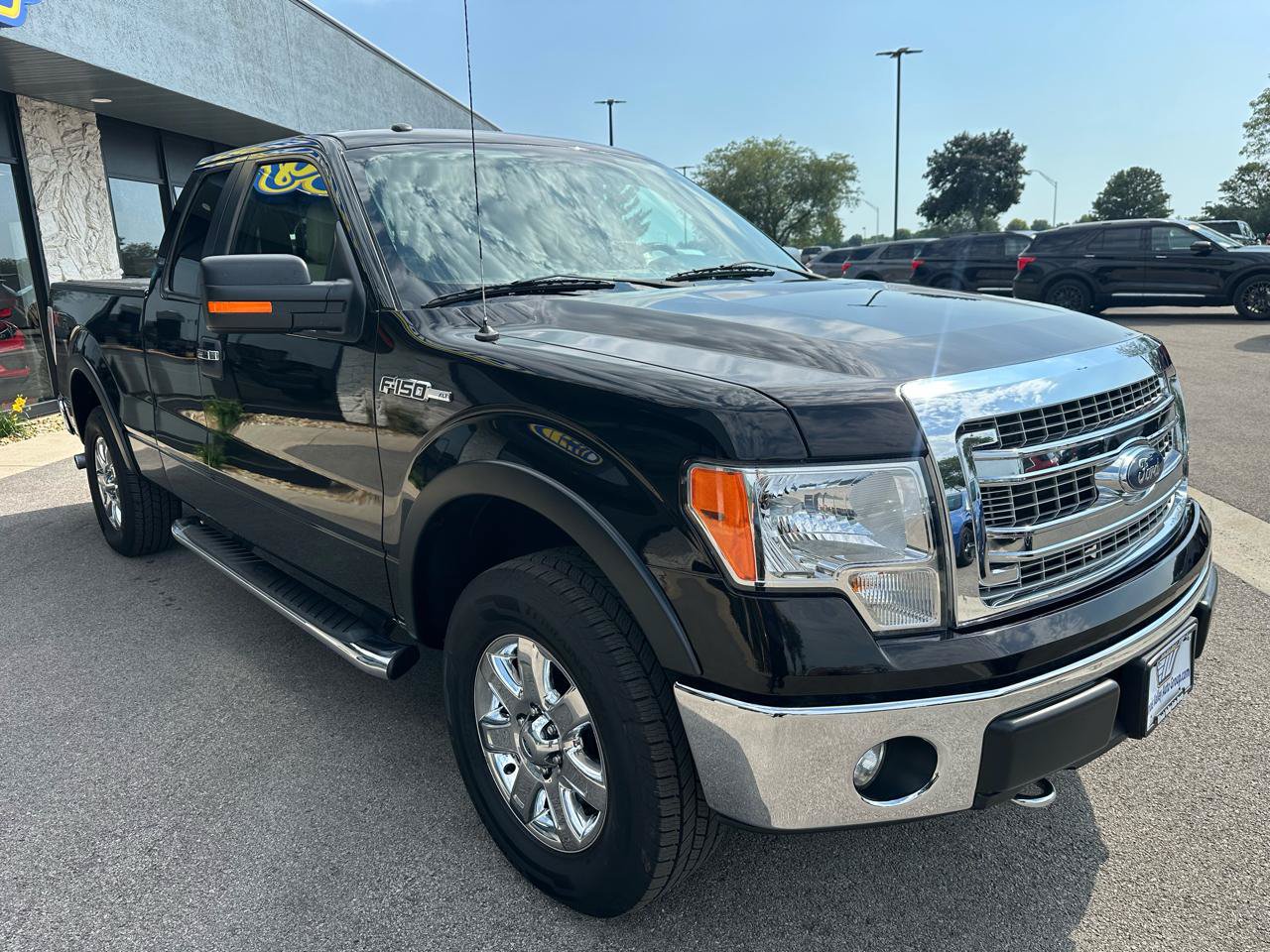 Used 2014 Ford F150 XLT w/ Equipment Group 302A Luxury AWD/4WD image 9