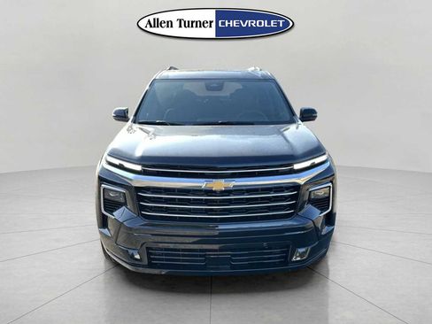 New 2026 Chevrolet Traverse High Country image 2