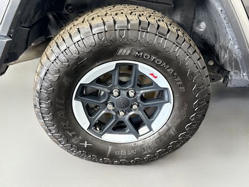 Used 2020 Jeep Wrangler Unlimited Rubicon w/ Uconnect 4C Nav & Sound Group image 33