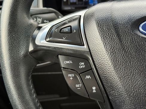 Used 2024 Ford Edge SEL image 15