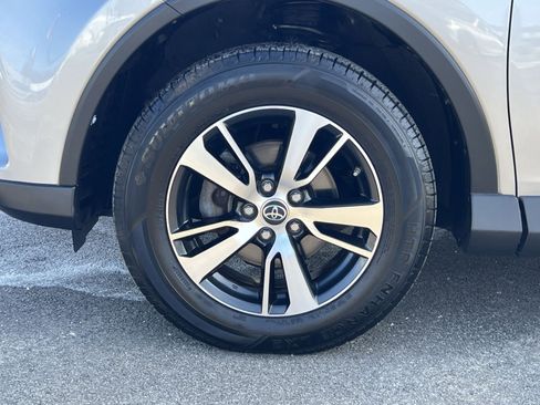 Used 2016 Toyota RAV4 XLE image 12