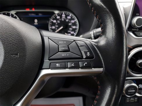 Used 2022 Nissan Sentra SR w/ SR Premium Package image 22