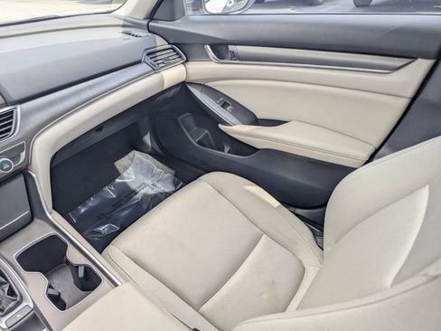 Used 2019 Honda Accord LX image 15