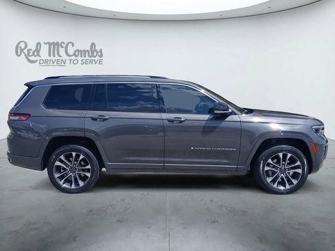 Used 2022 Jeep Grand Cherokee L Overland w/ Advanced Protech Group III AWD/4WD image 6