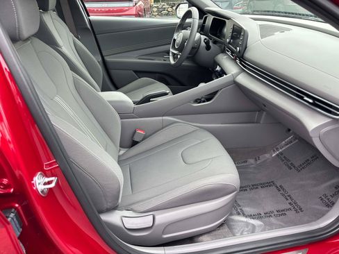 Certified 2025 Hyundai Elantra Sport w/ Cargo Package FWD image 16