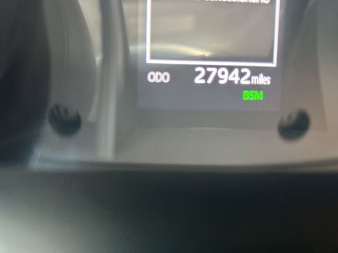 Used 2024 Toyota Camry SE w/ Cold Weather Package image 4