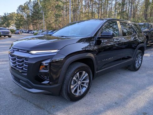 New 2026 Chevrolet Equinox LT w/ Convenience Package II image 8