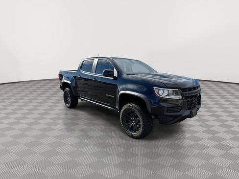 Used 2022 Chevrolet Colorado ZR2 w/ ZR2 Midnight Special Edition image 2