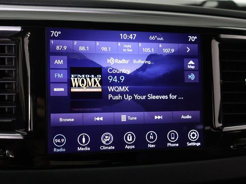 Used 2018 Chrysler Pacifica Touring Plus w/ S Appearance Package image 46