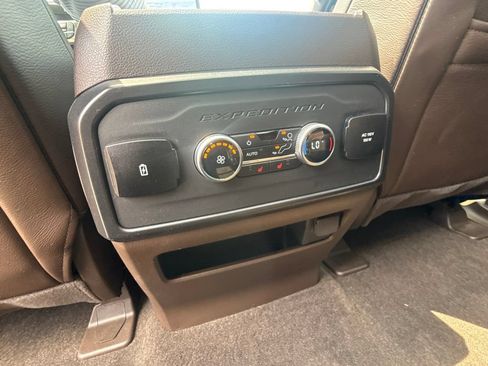 Used 2024 Ford Expedition Max King Ranch RWD image 28