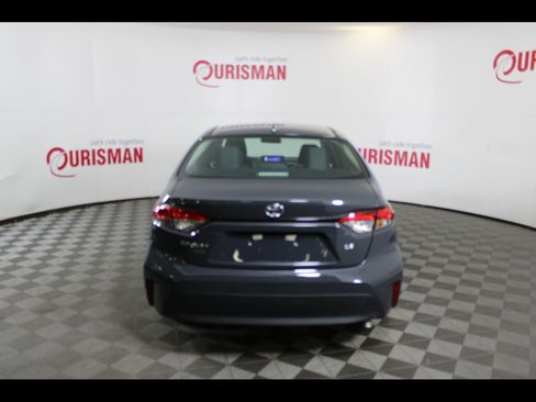 Used 2025 Toyota Corolla LE w/ LE Premium Package FWD image 7