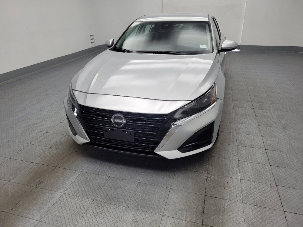 Used 2023 Nissan Altima 2.5 SV FWD image 15