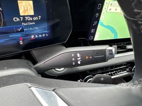 Certified 2025 Chevrolet Equinox LT image 28