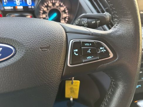 Used 2018 Ford Escape SEL image 26