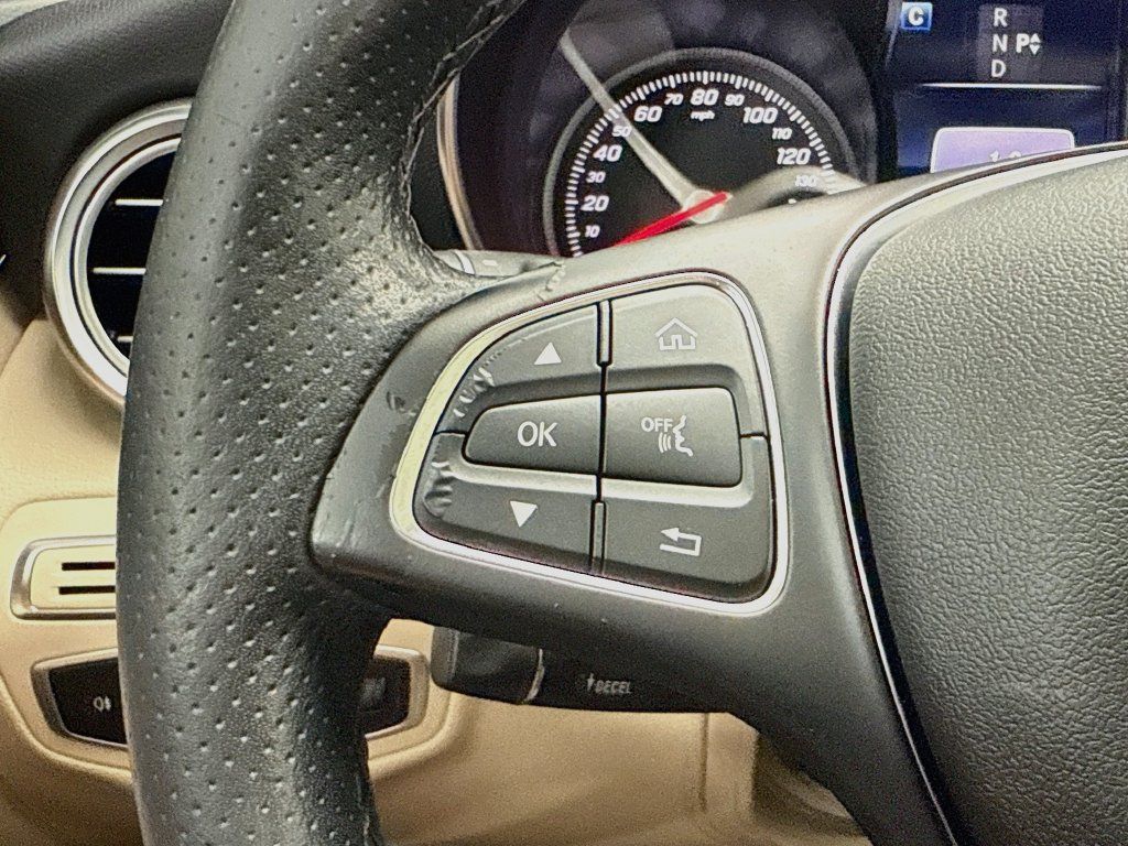 Used 2018 Mercedes-Benz C 300 Sedan image 11