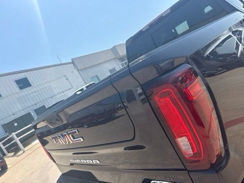 Used 2026 GMC Sierra 1500 AT4 w/ AT4 Premium Package AWD/4WD image 14