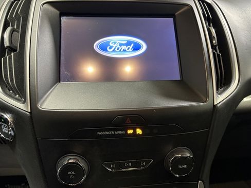 Used 2020 Ford Edge SEL w/ Convenience Package image 17