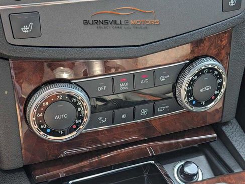 Used 2010 Mercedes-Benz C 300 Sport image 23
