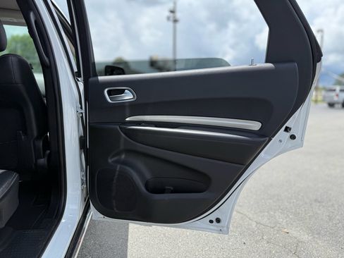 Used 2020 Dodge Durango SXT AWD/4WD image 30