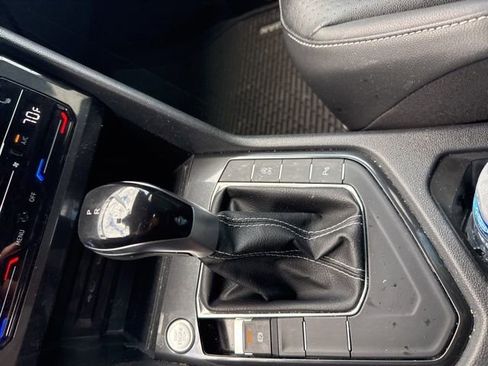 Used 2023 Volkswagen Tiguan SE R-Line image 23