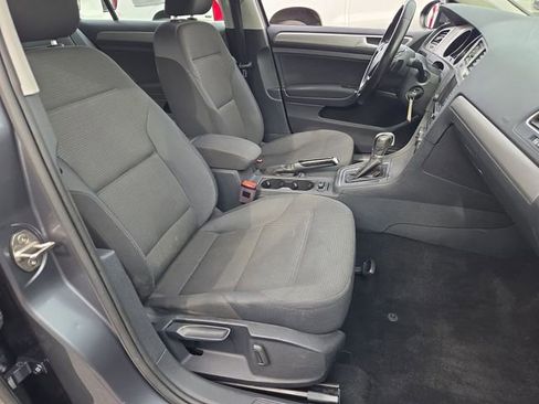 Used 2017 Volkswagen Golf S AWD/4WD image 25