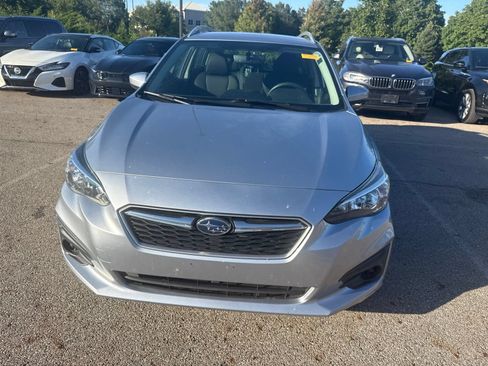 Used 2019 Subaru Impreza 2.0i Premium AWD/4WD image 2