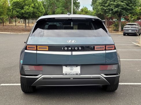 Used 2024 Hyundai Ioniq 5 SE RWD image 7