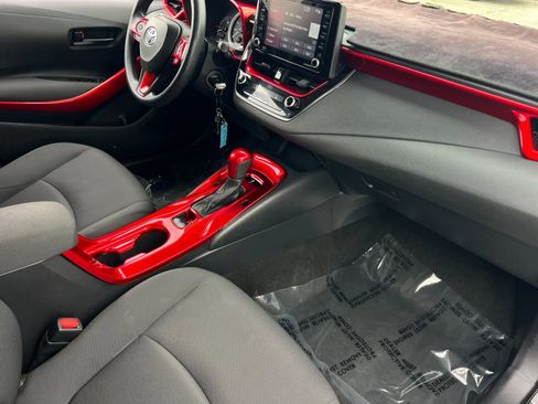 Used 2022 Toyota Corolla LE image 15