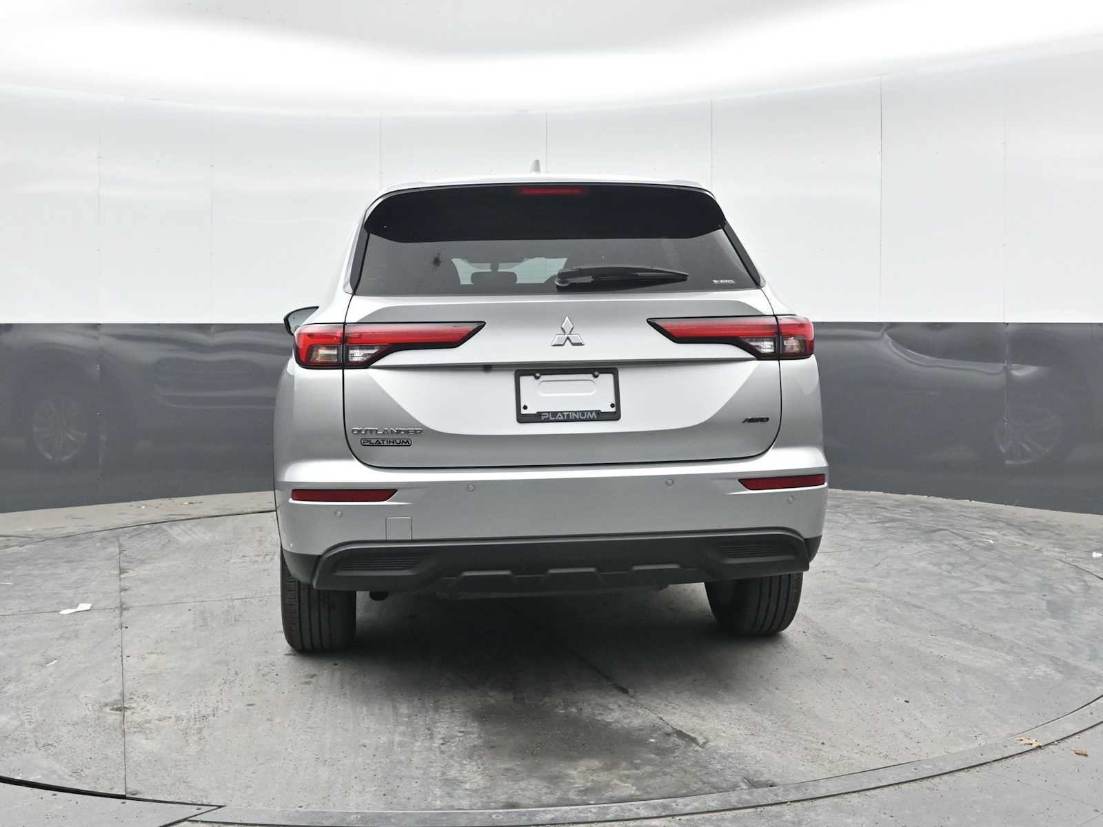 Used 2024 Mitsubishi Outlander ES AWD/4WD image 11