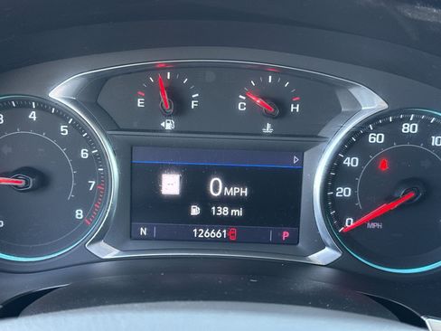 Used 2020 Chevrolet Traverse LT w/ LT Premium Package image 25