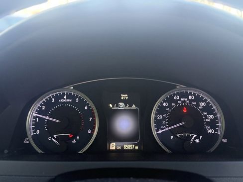 Used 2015 Toyota Camry XLE image 28