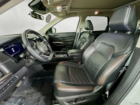 Certified 2023 Nissan Pathfinder Platinum image 31