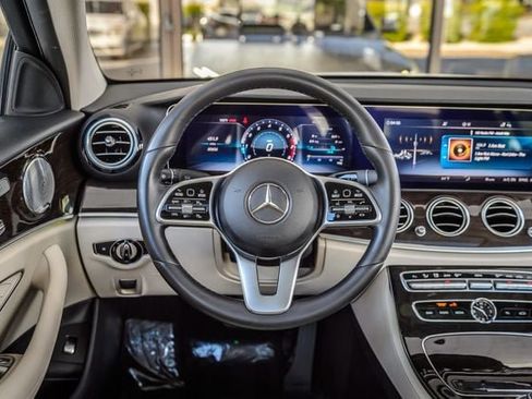 Used 2020 Mercedes-Benz E 350 4MATIC Sedan image 28