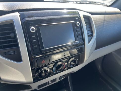 Used 2014 Toyota Tacoma 2WD Double Cab w/ SR5 Package image 28