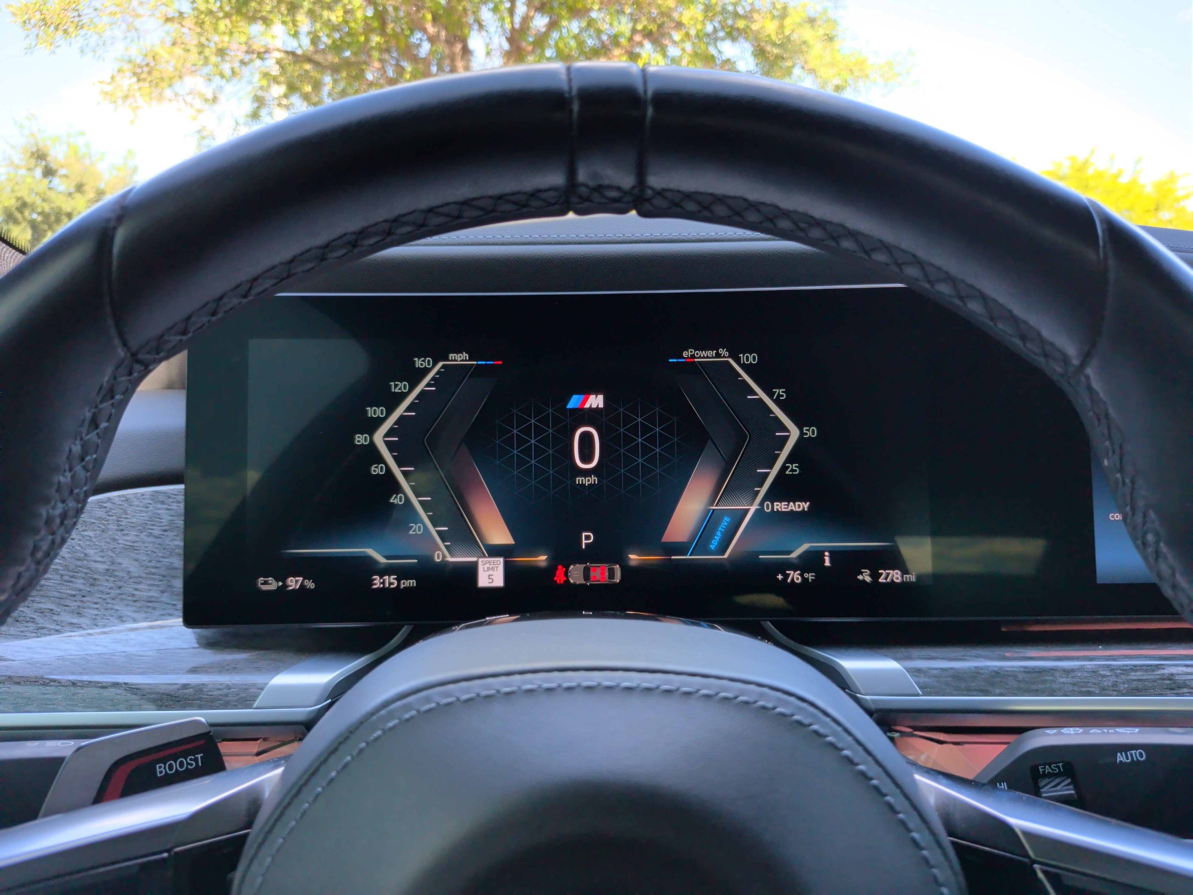Used 2024 BMW i7 eDrive50 w/ M Sport Package RWD image 16