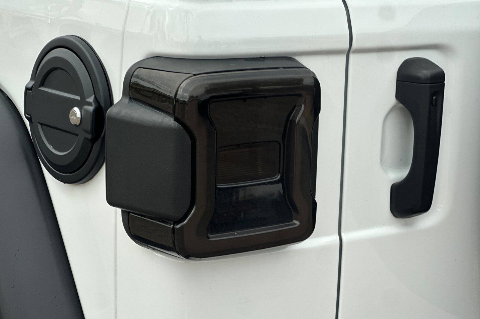 Used 2023 Jeep Wrangler Sport AWD/4WD image 26